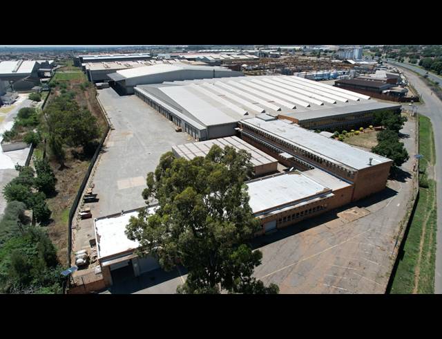 32,965M² WAREHOUSE TO LET IN ROODEKOP